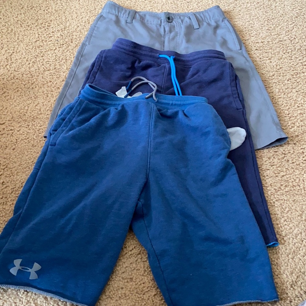 3 pairs of under armour boys shorts size M
